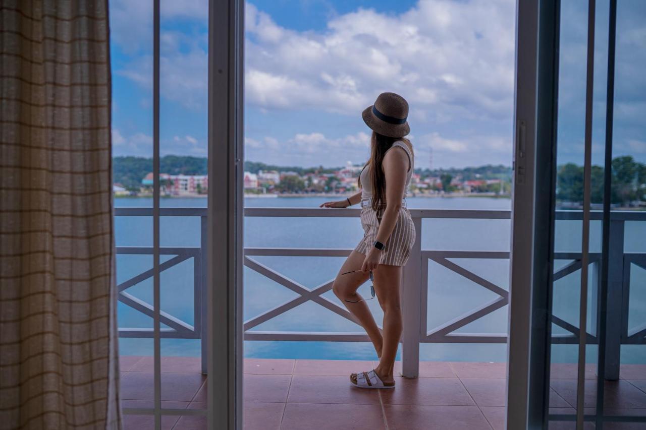Hotel Casona Del Lago Flores Buitenkant foto