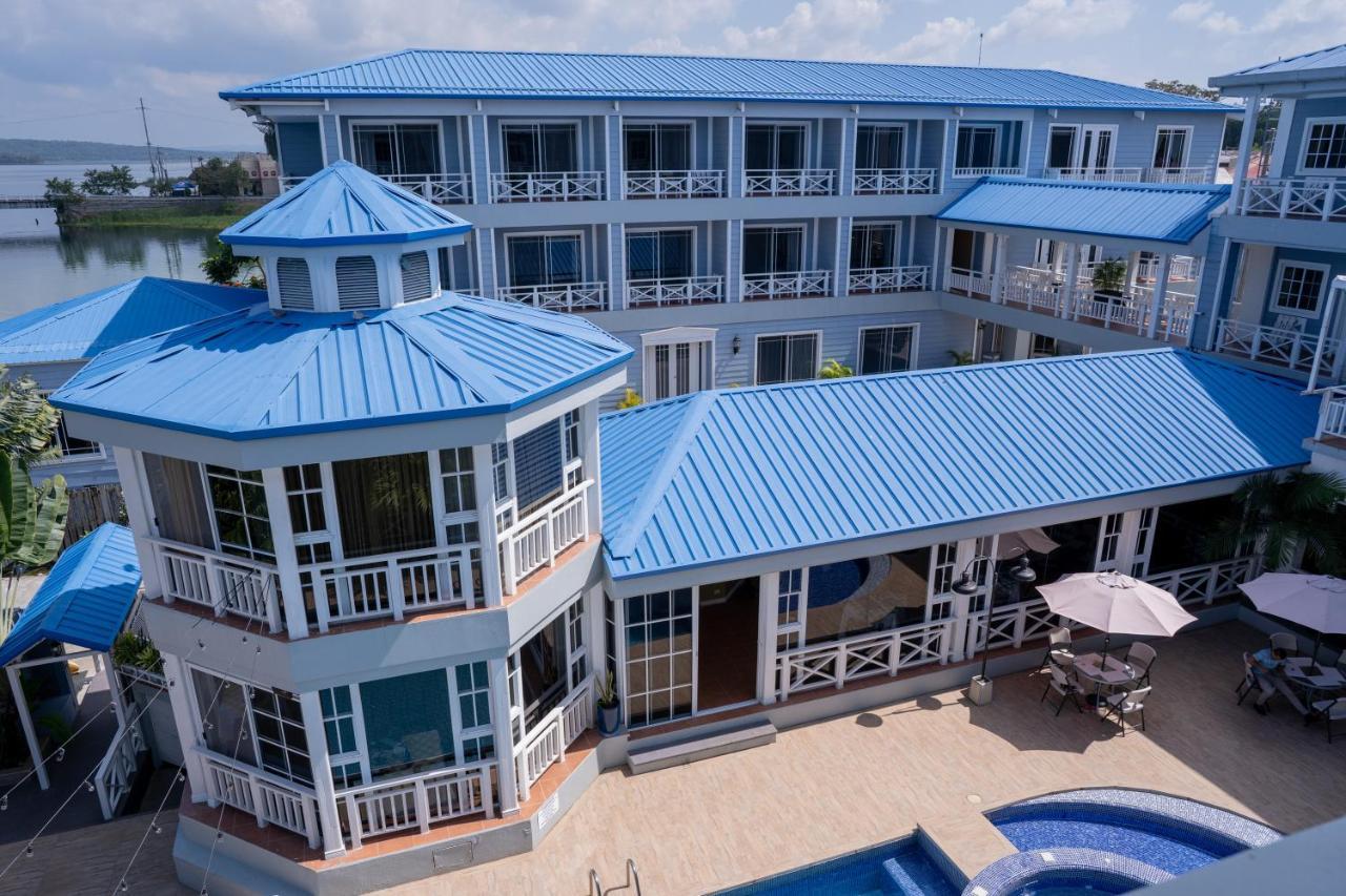 Hotel Casona Del Lago Flores Buitenkant foto