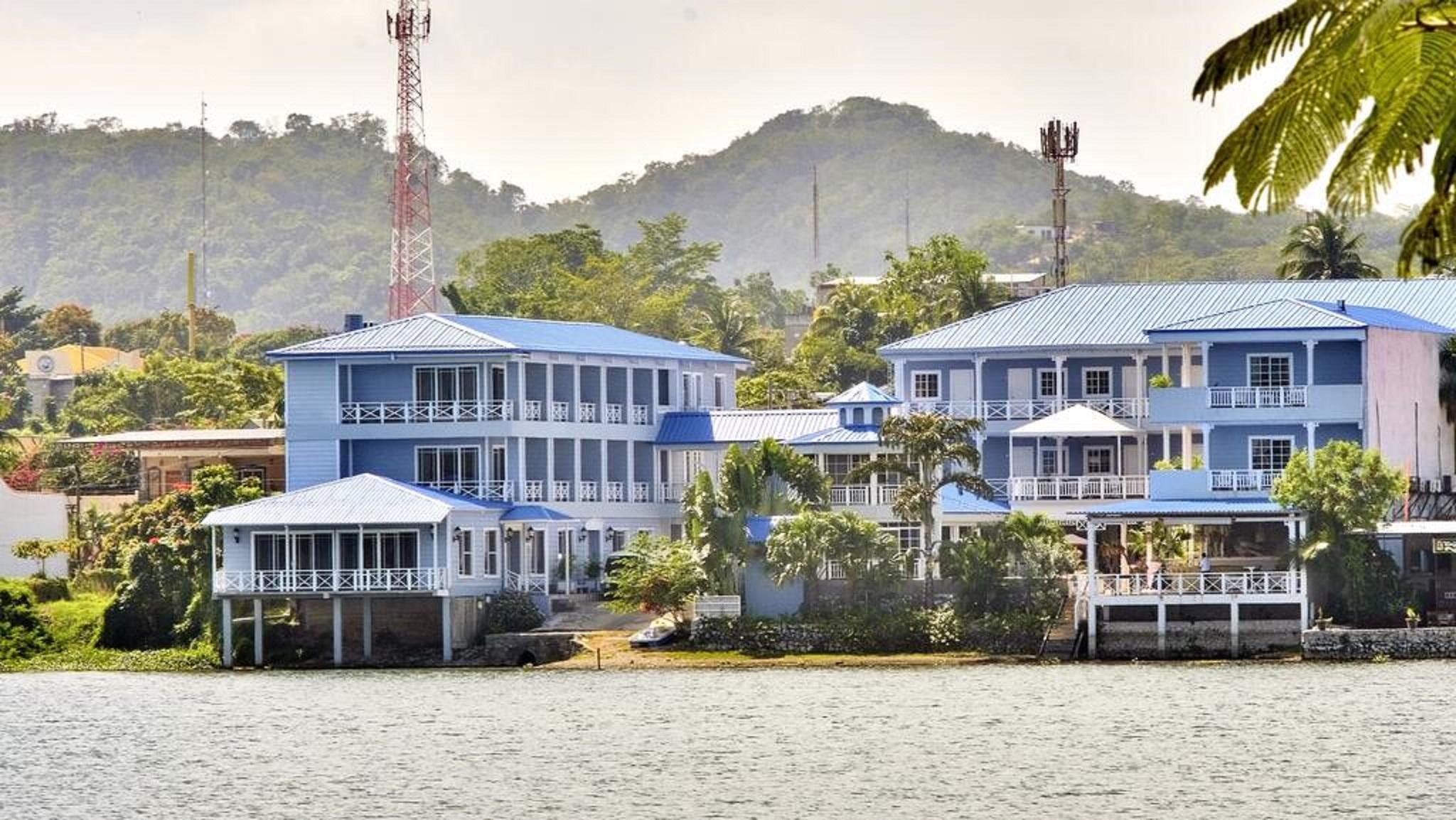 Hotel Casona Del Lago Flores Buitenkant foto