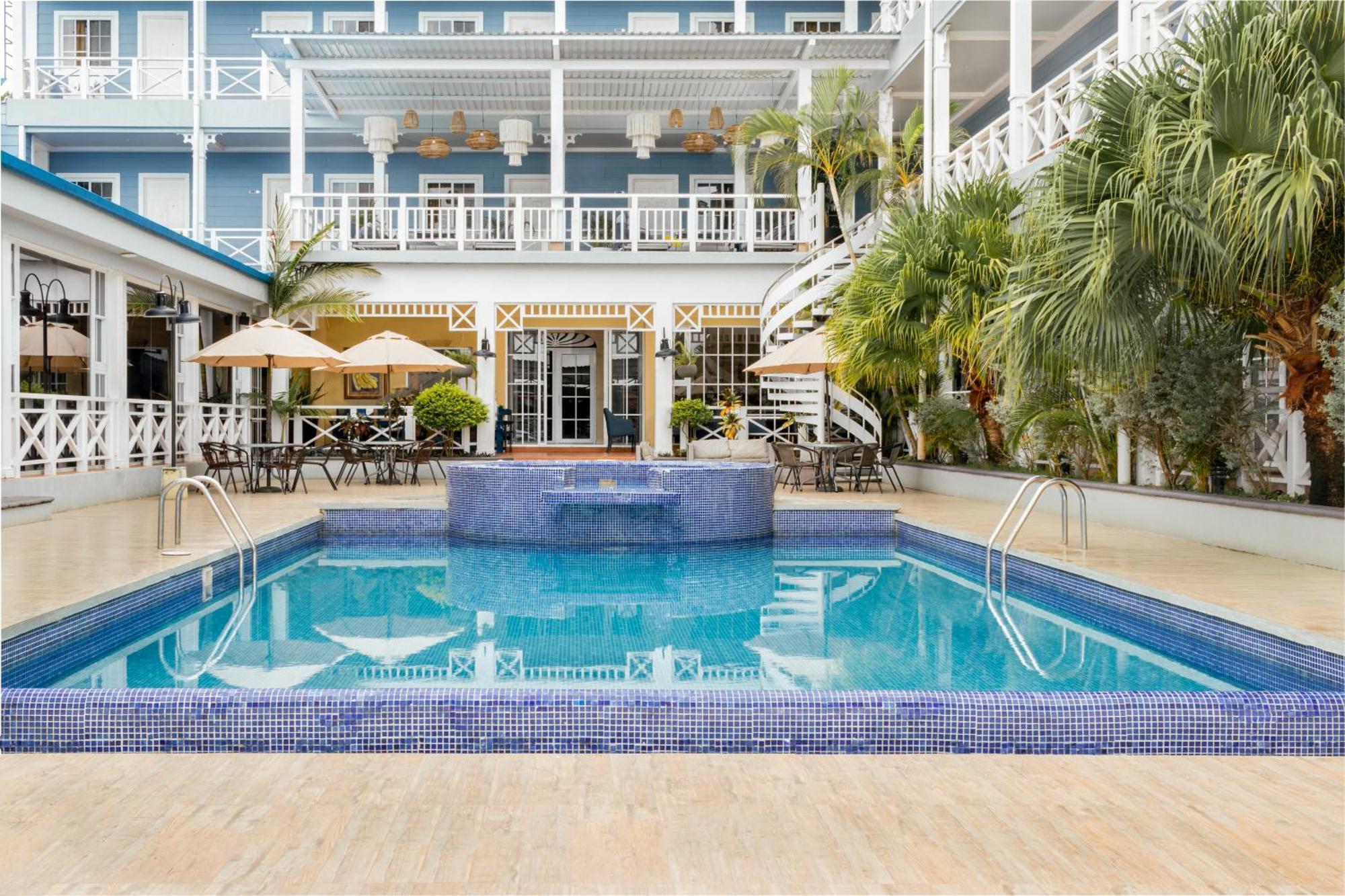 Hotel Casona Del Lago Flores Buitenkant foto